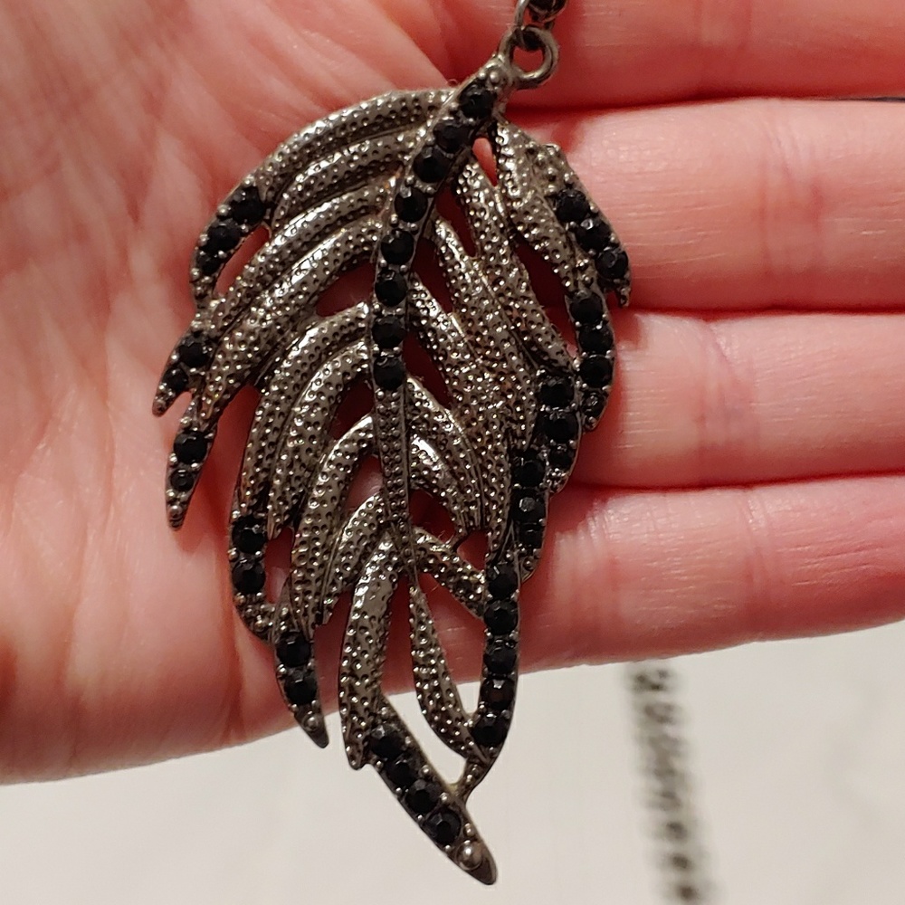 Feather necklace
